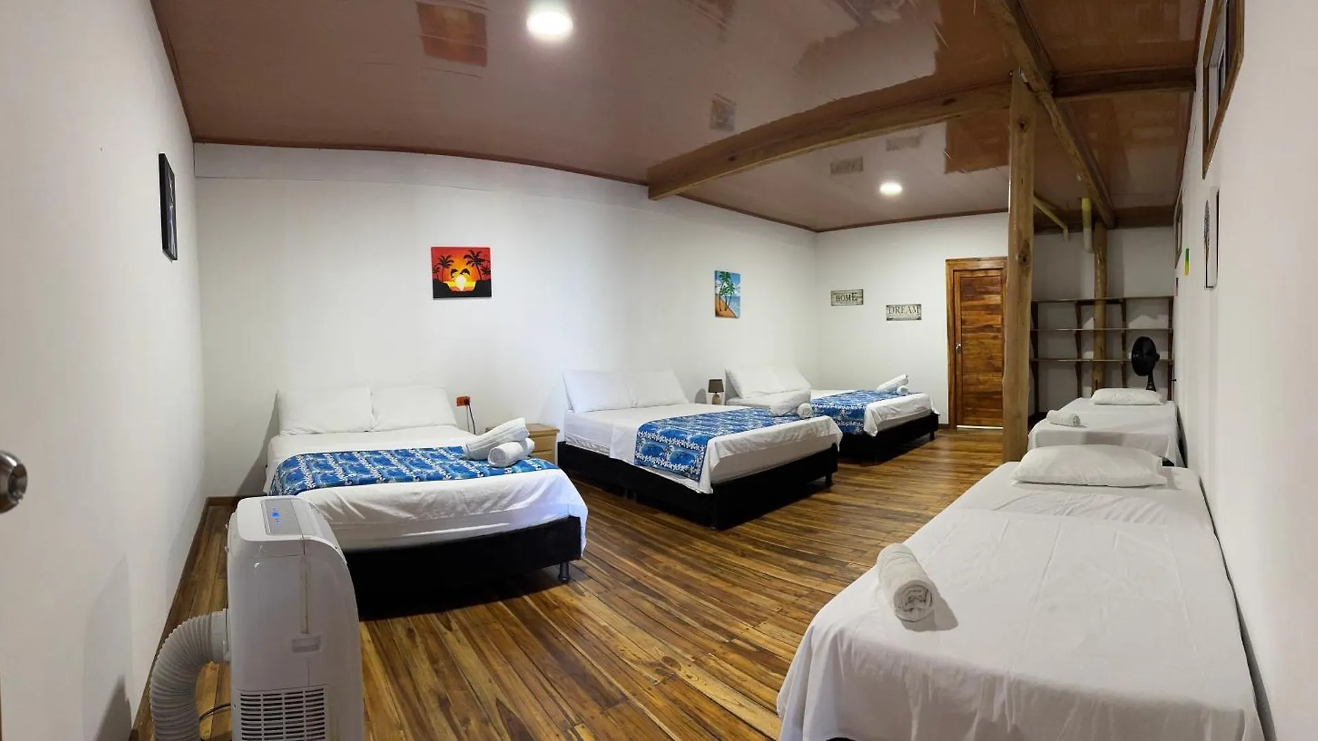Cabana Coral Azul Playa Blanca Colombia
